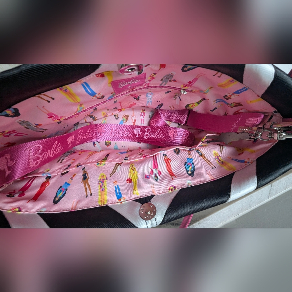Harvey's Barbie Sydney Tote - Picture 3 of 8